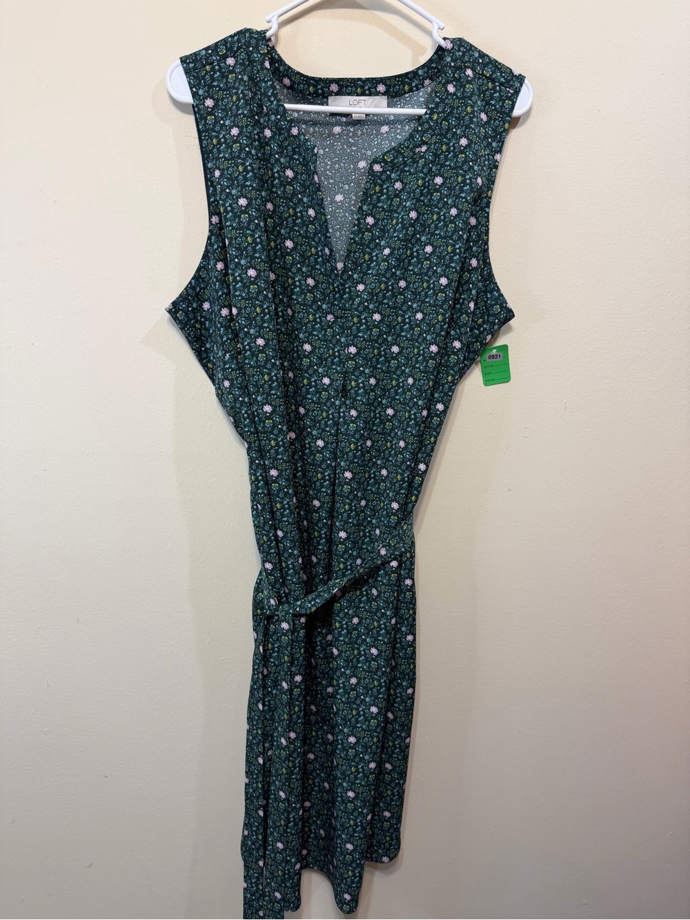 LOFT Dark Green Floral V-Neck Sleeveless Dress